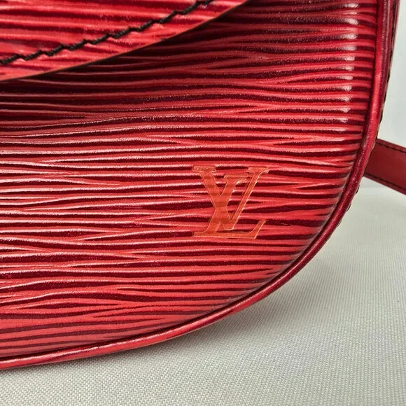 Louis Vuitton Vintage 1987 Red Epi Leather Saint Cloud Shoulder Bag - Picture 2 of 16